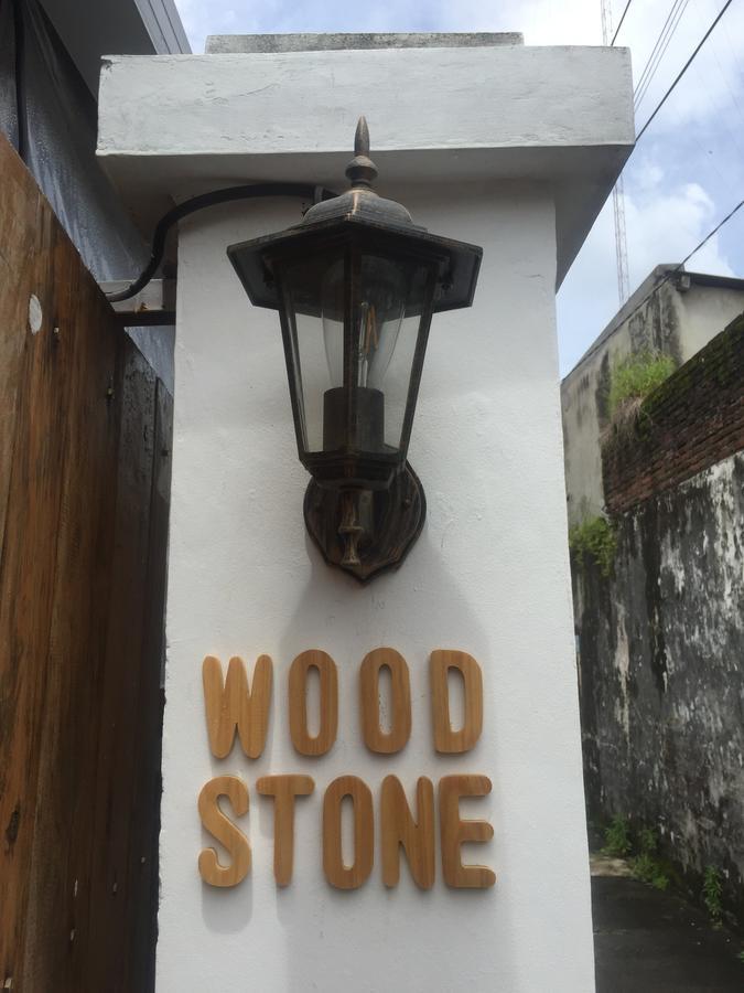 Wood Stone Hostel Yogyakarta Exterior photo